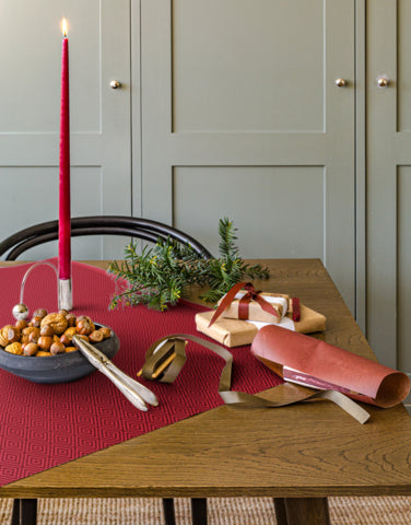 Ekelund Tablecloth Gasoga Red 330-75x75