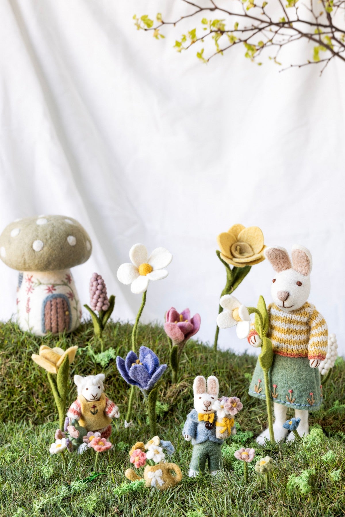 Gry & Sif Bunny White Girly Skirt & Snowdrop Flower