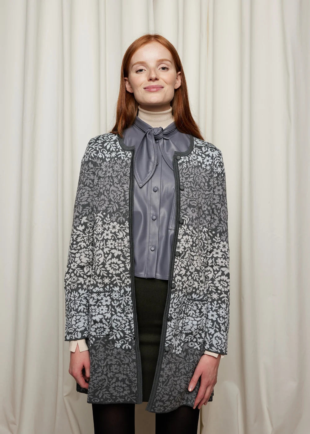 Oleana Flowerlace Long Cardigan 196