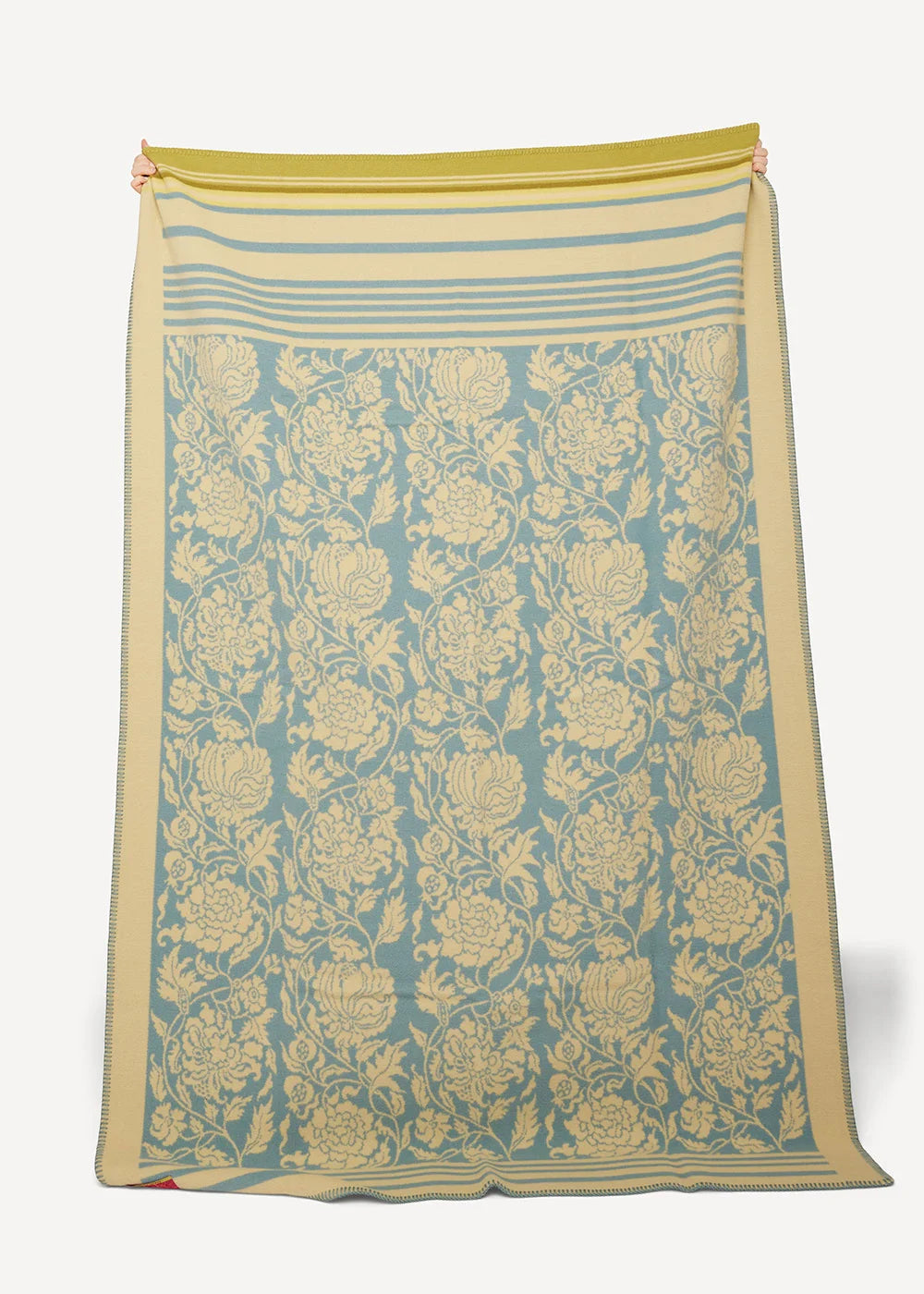Oleana Ornament Blanket 203