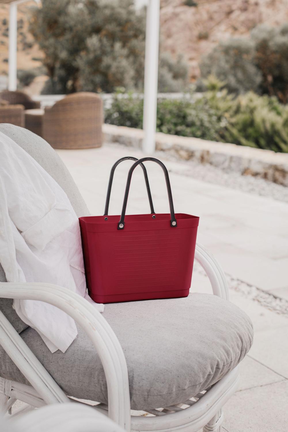 Hinza Tote Maroon Green Plastic