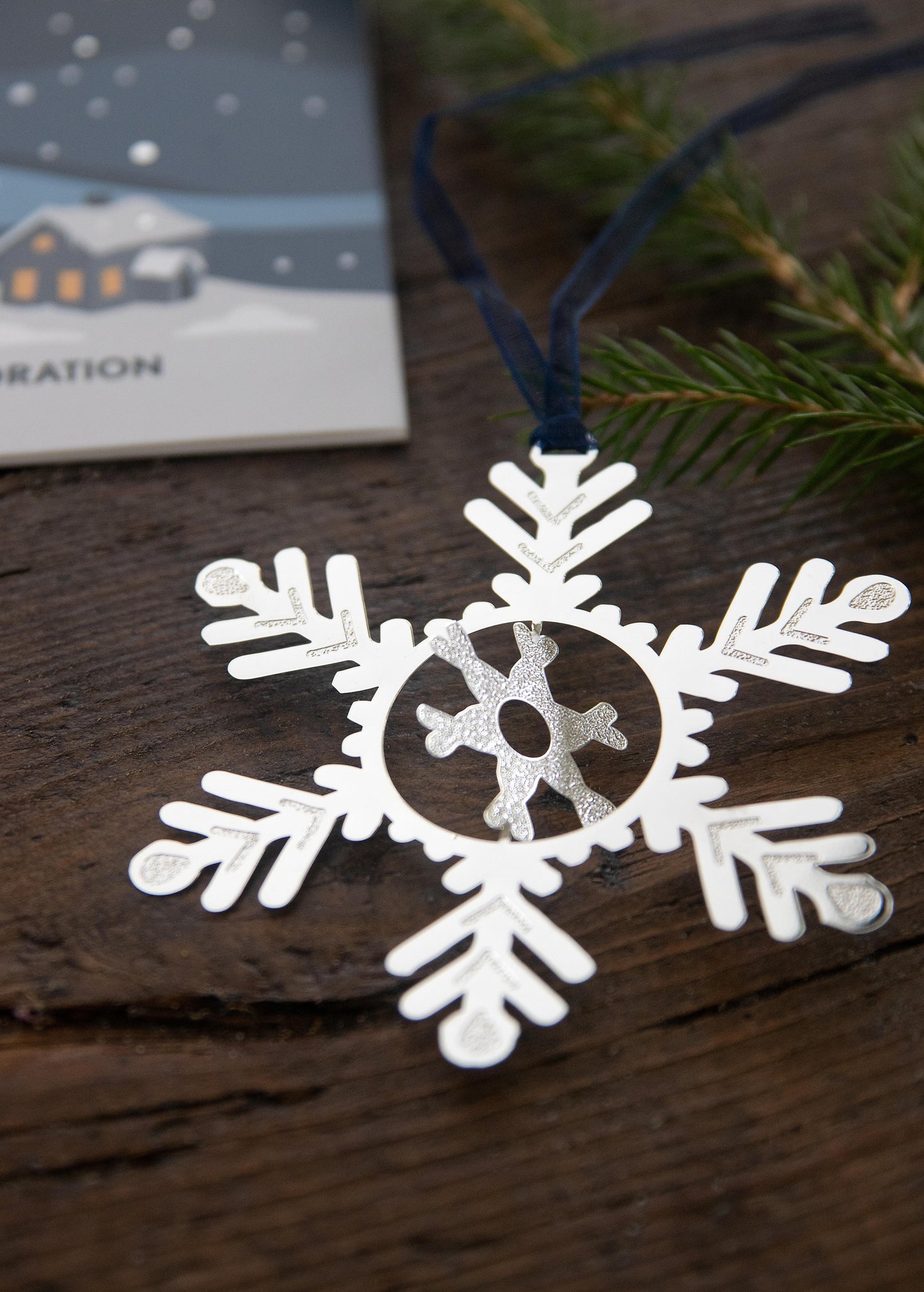 Metal Decoration Snowfall Ornament