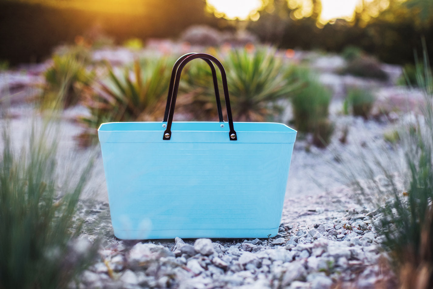 Hinza Tote Light Blue Green Plastic