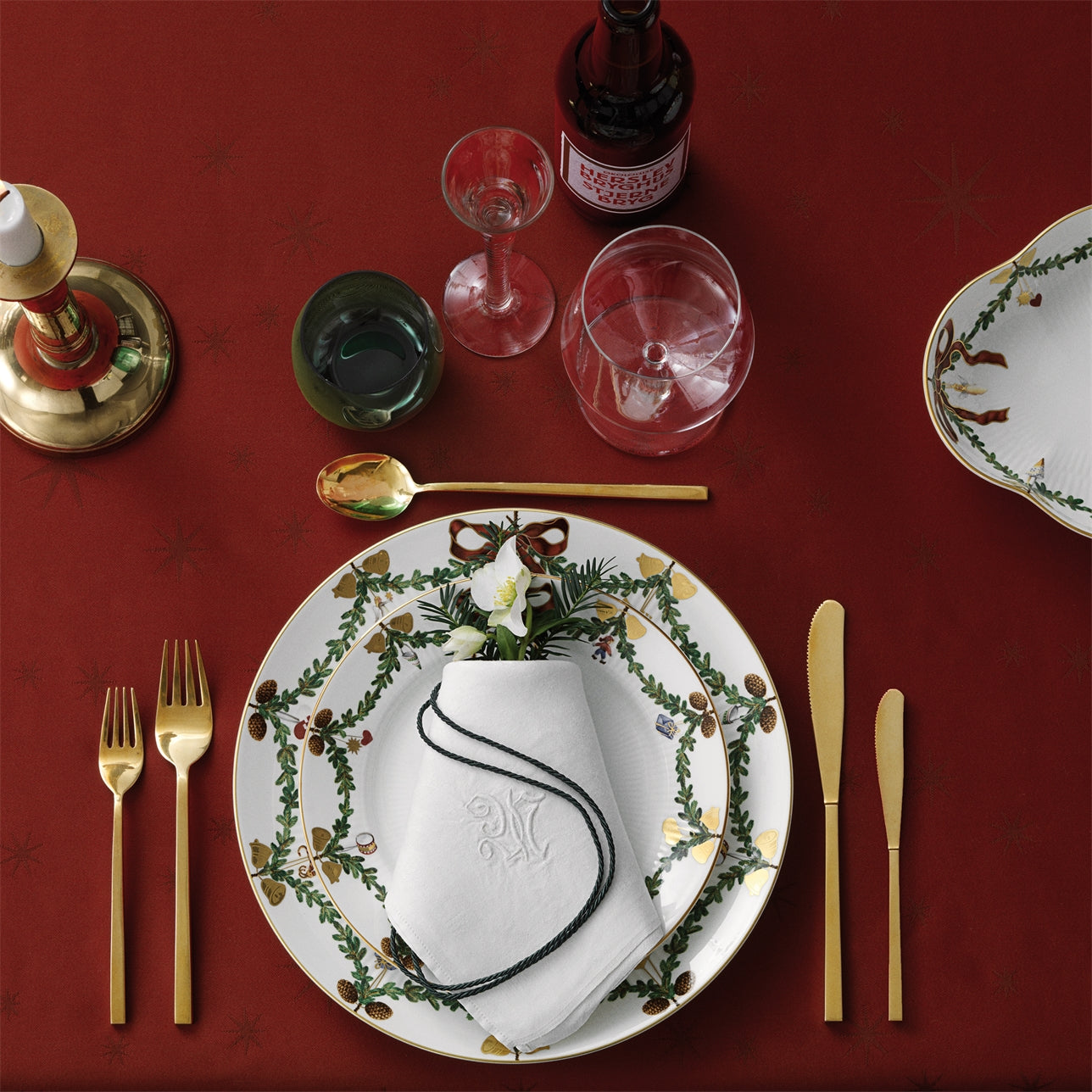Royal Copenhagen Star Fluted Christmas Plate 27cm