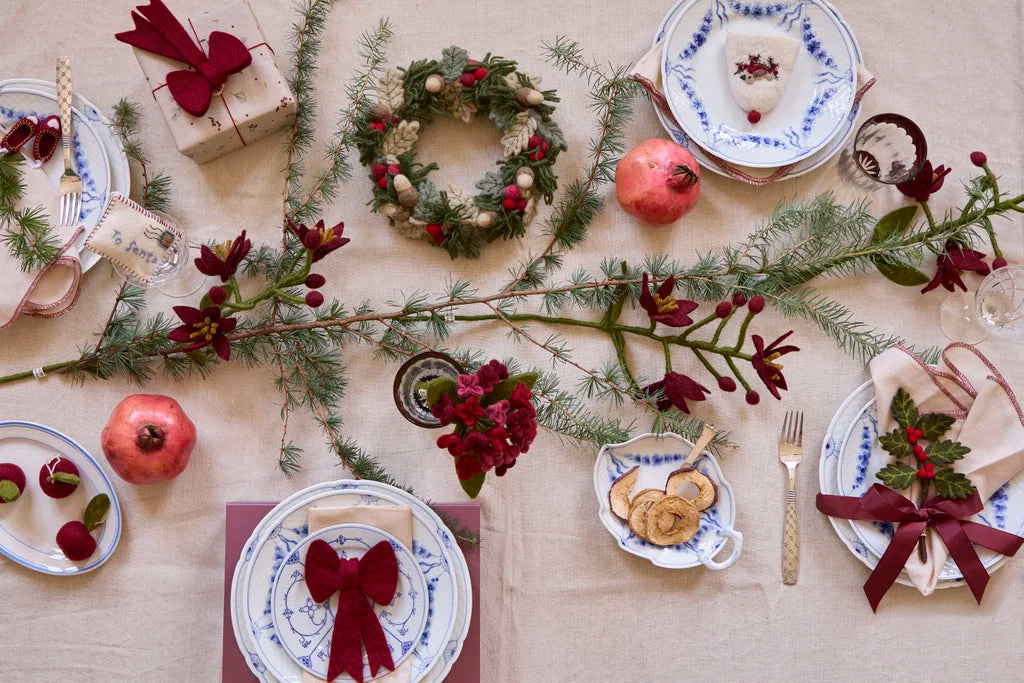 Gry & Sif Christmas Wreath w/ Red Berries, Leaves, & Acorns