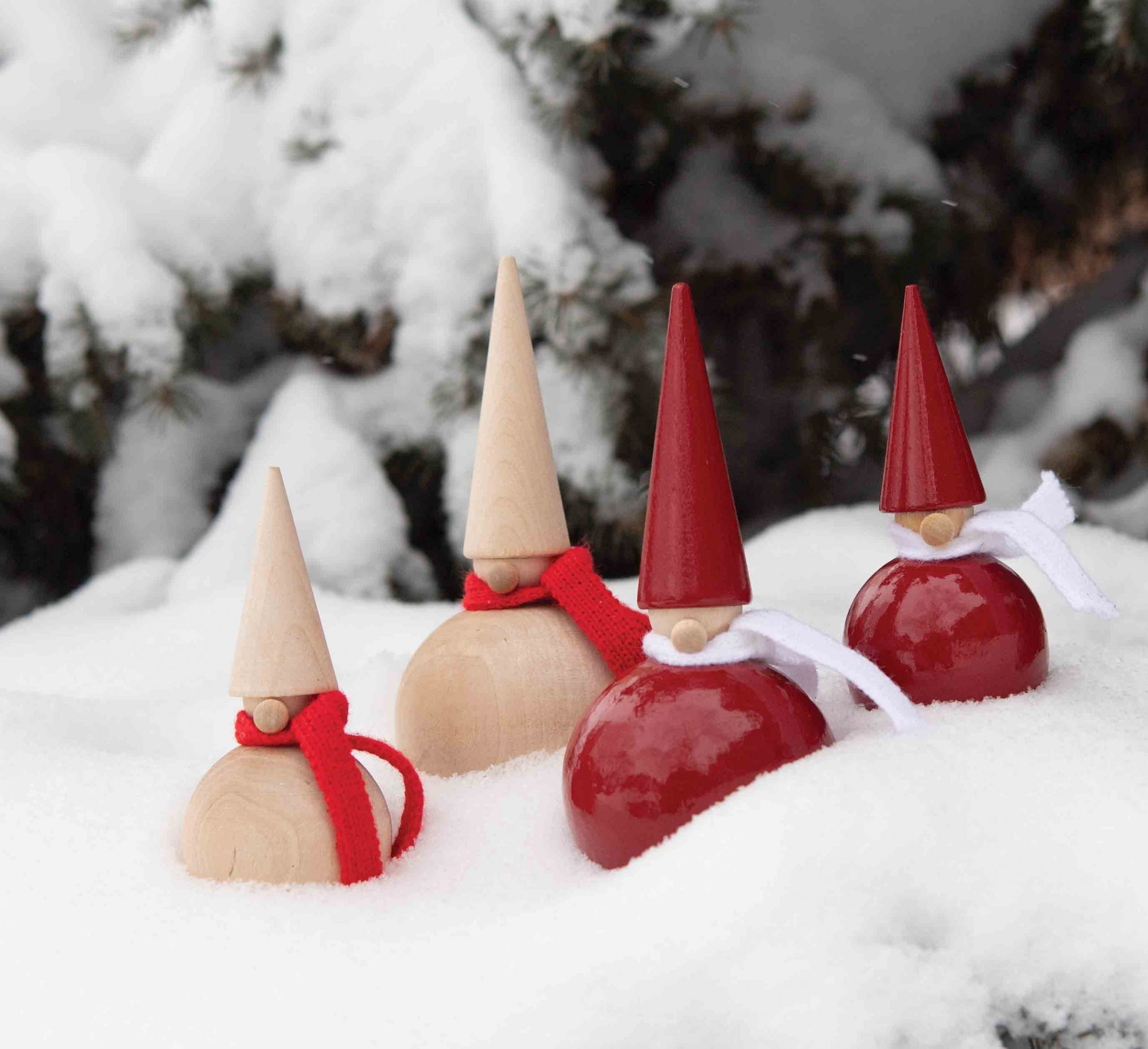 Tomte Ball Wood Family