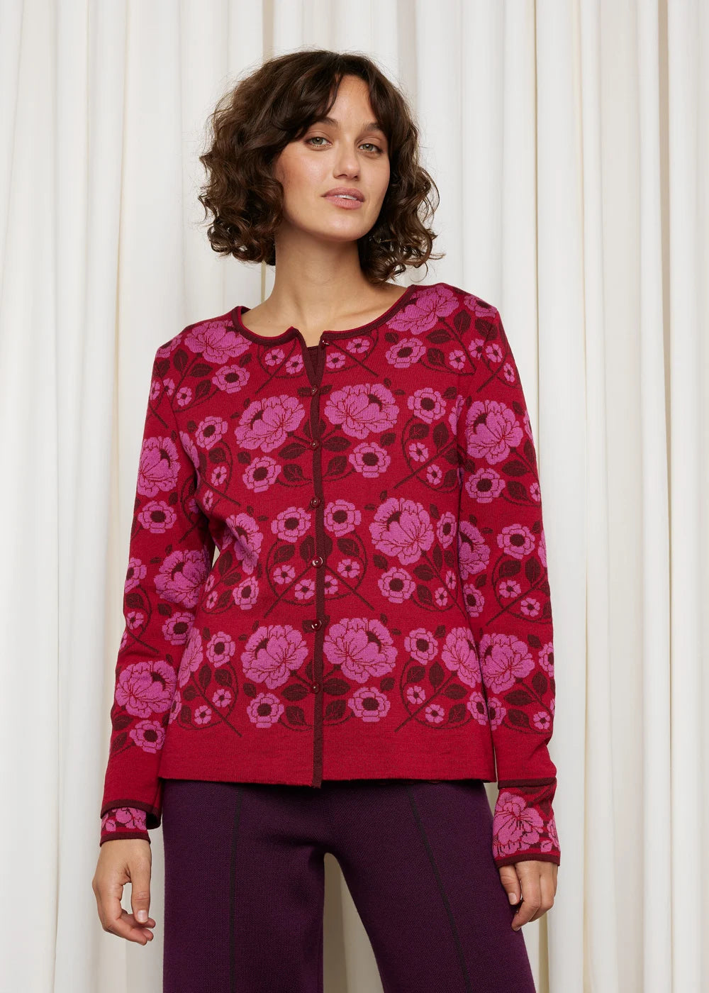 Oleana Hildegunn Cardigan 809