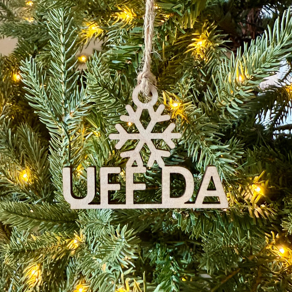 Ornament UFF DA Wood Engraved Aurora North