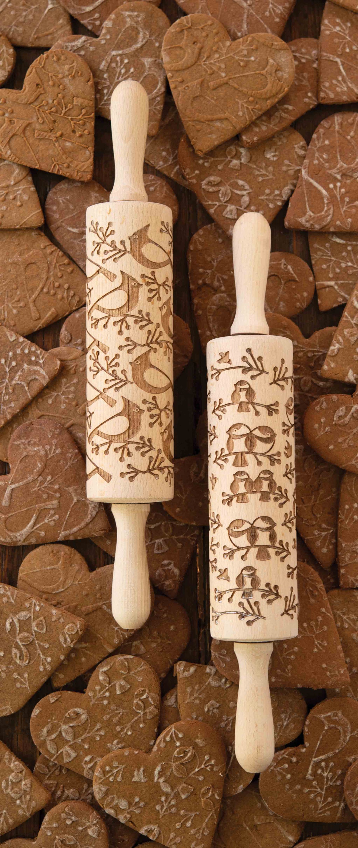 Engraved Rolling Cardinal Pattern