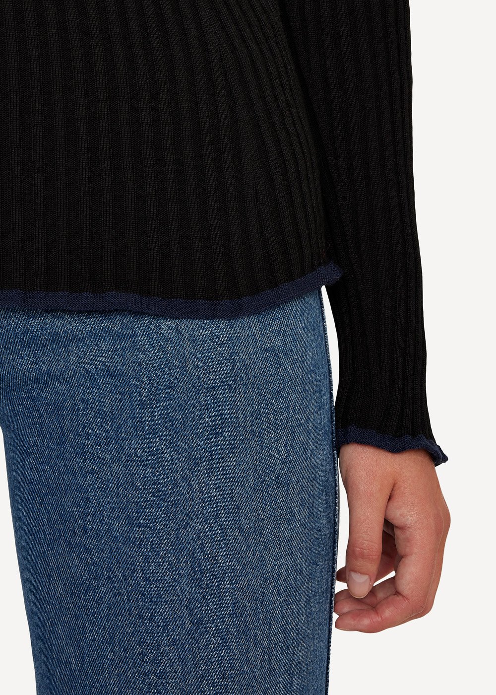 Oleana Turtleneck Primary