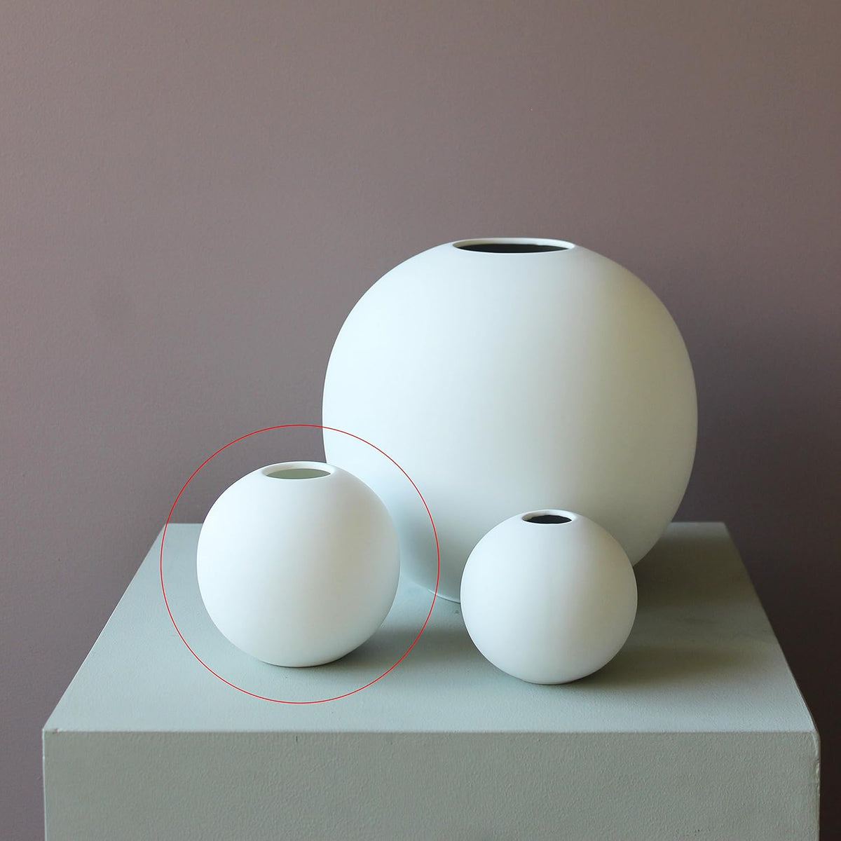 Cooee Ball Vase 10cm
