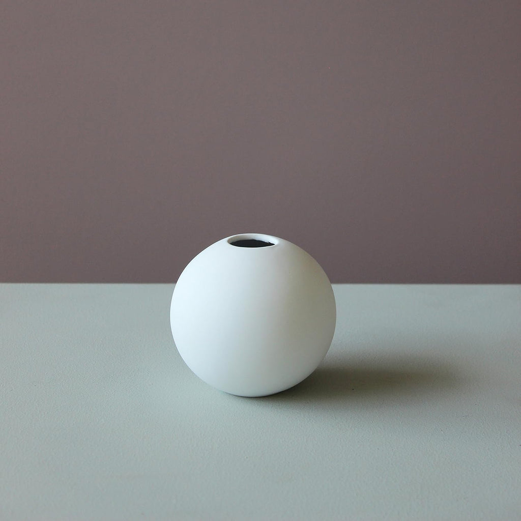 Cooee Ball Vase 10cm