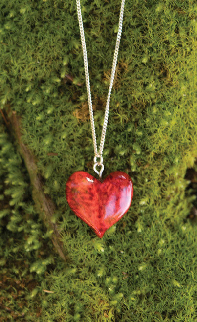 Heart Necklace Burlwood Red