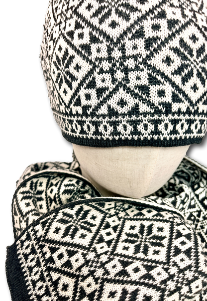 Artic Circle Hat Star Knit