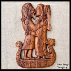 Wood Carving VM35 Kissing Vikin