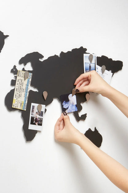 Umbra Mappit Wall