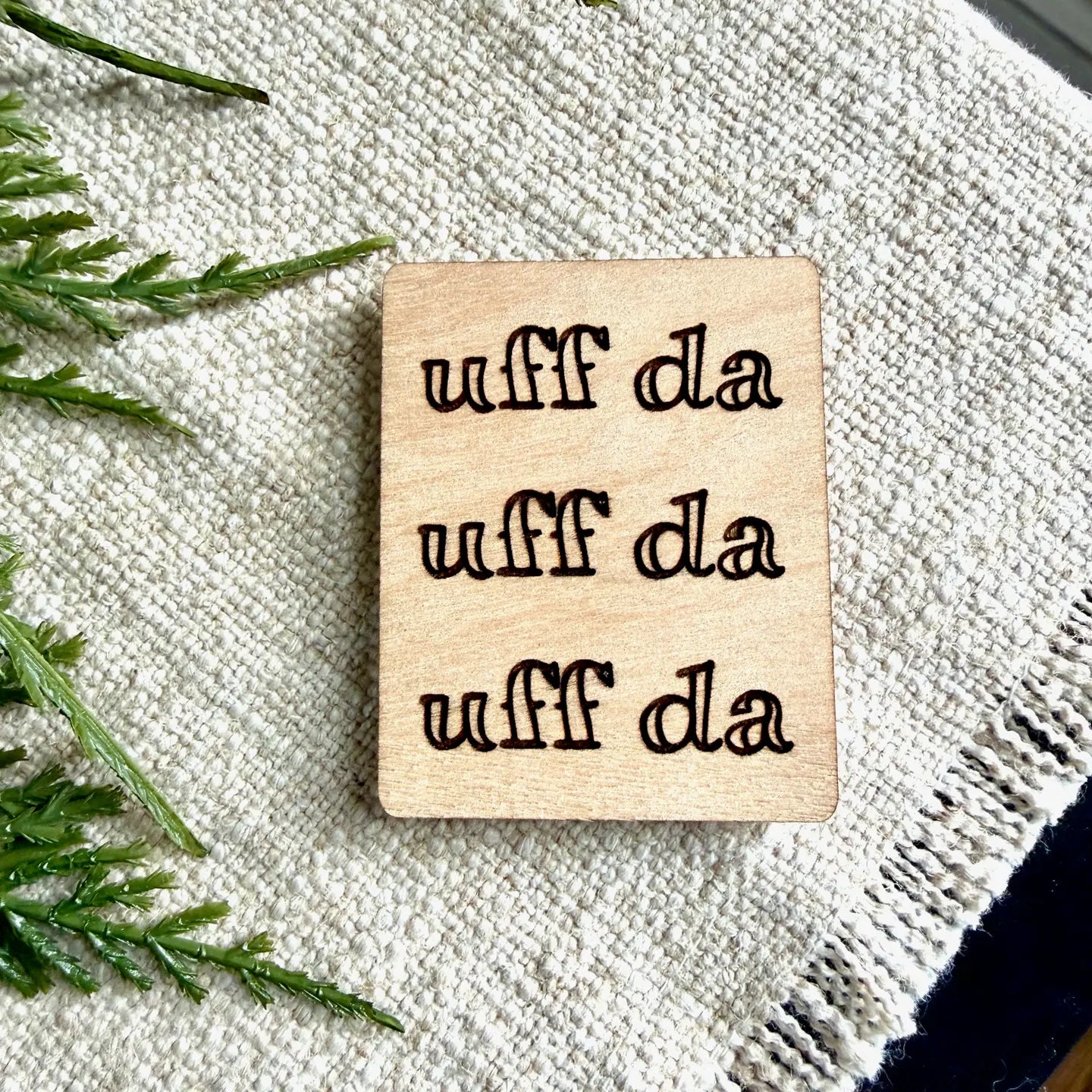 Magnet UFF DA Engraved Wood Aurora North