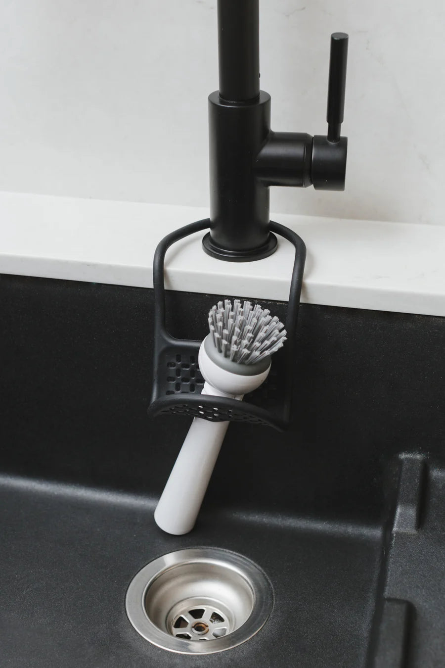 Umbra Sling Flexible Sink Caddy