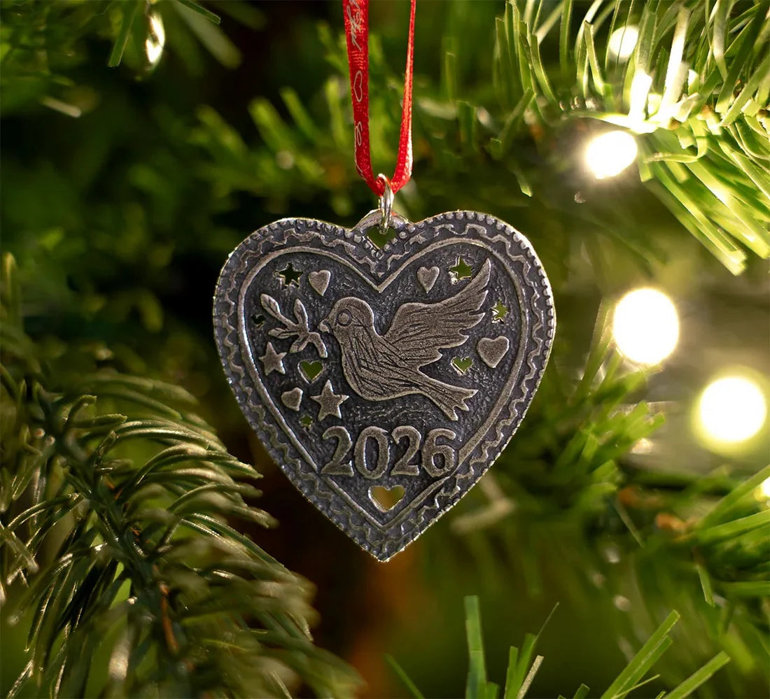 Peace Dove Tinn Perr 2026 Ornament
