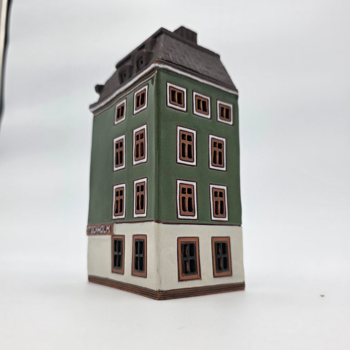 Sweden 07 Candle House